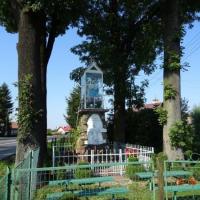 Pomnik Matki Boskiej z Dzieciątkiem upamiętniający 500. rocznicę bitwy pod Grunwaldem w Palikówce
